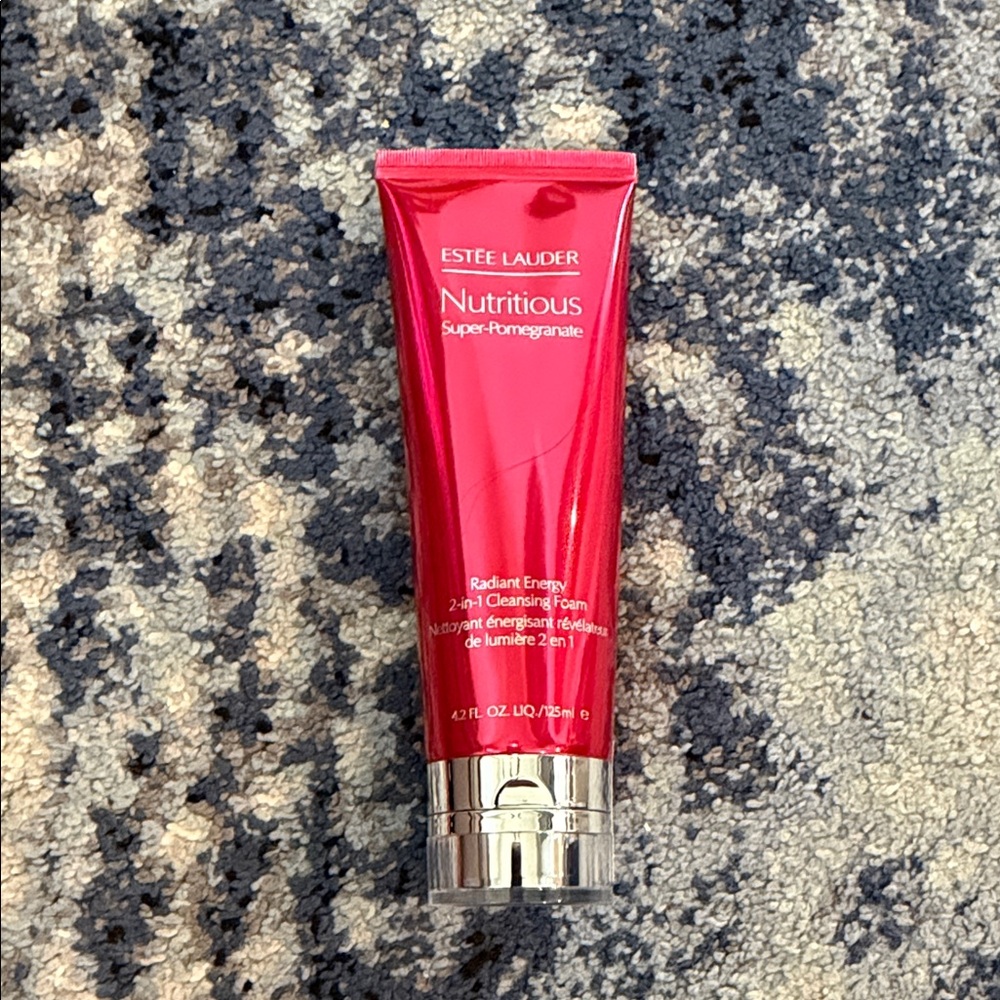 Estee Lauder Nutritious Super-Pomegranate Cleansing Foam
